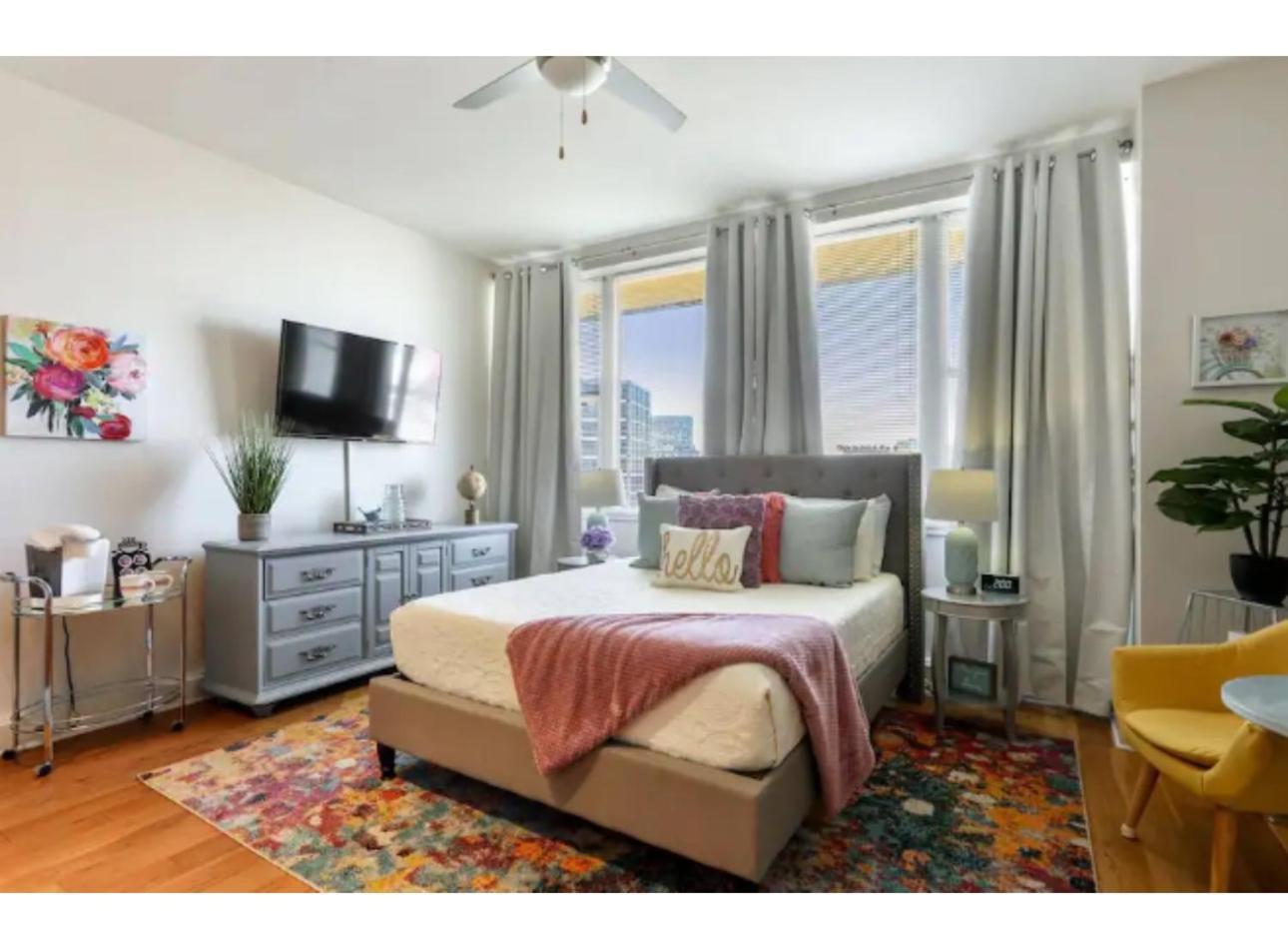 Amazing Condos Beautiful View 2 Blocks To French Quarter, Small Rooftop Pool, Gym, Seanger Theater, Super Dome, And Bourbon St 新奥尔良 客房 照片